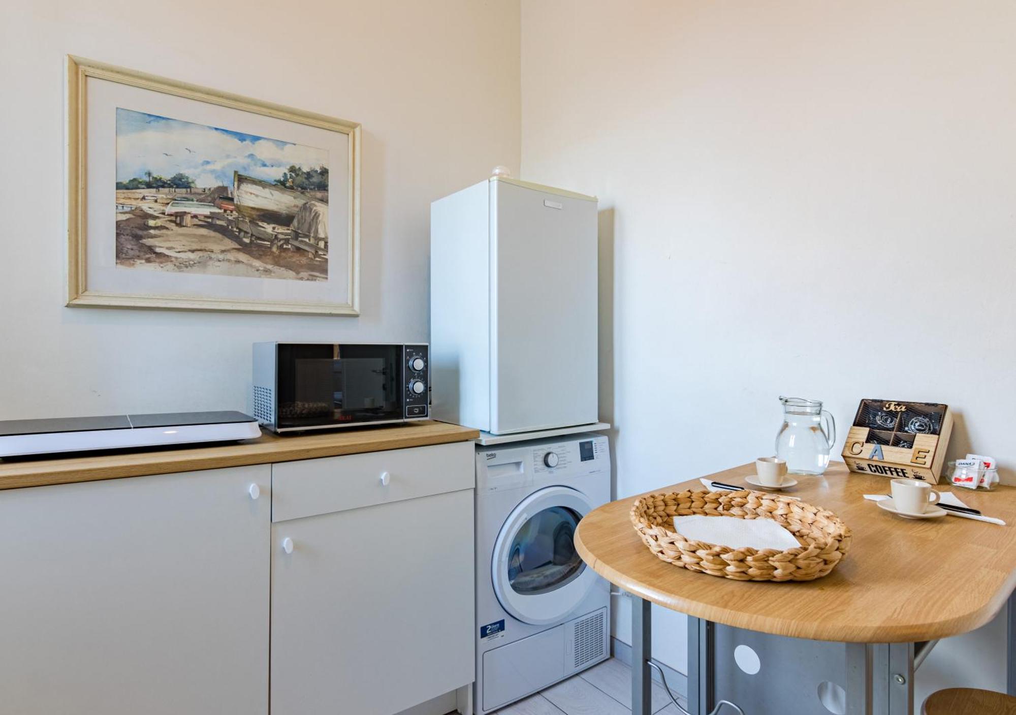 Casa Mya-Relax Al Porto, Wifi Veloce E Clima Apartment ลีวอร์โน ภายนอก รูปภาพ